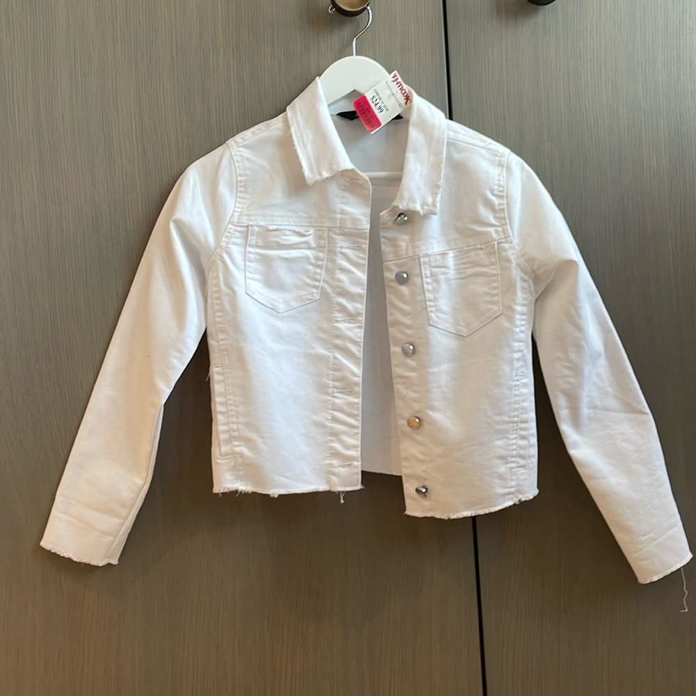 Jou jou women’s cropped white jean jacket